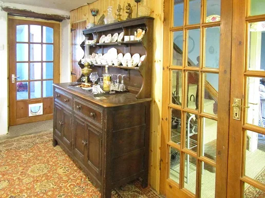Living Room Partition