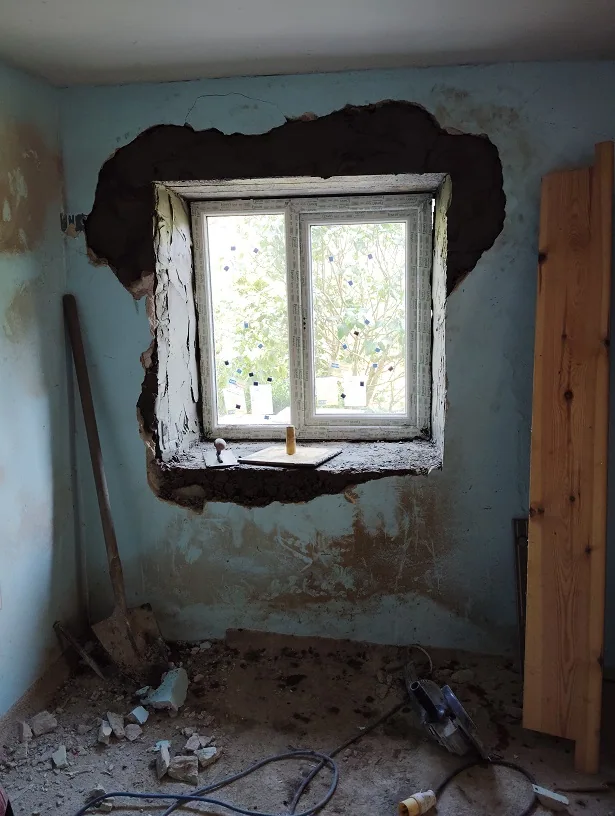 New Downstairs Bedroom — photograph 5