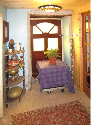 Living Room Partition — photograph 9