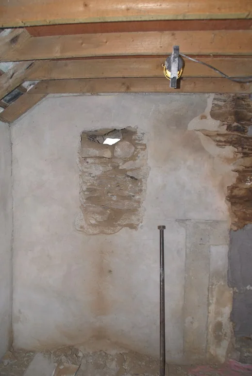 Inserting Side Windows — photograph 1