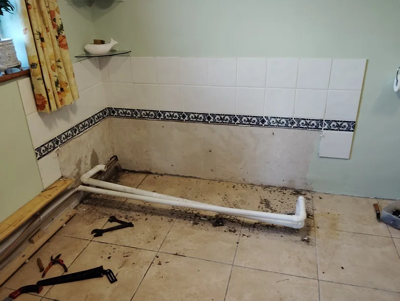 Finally, a Bathroom — photograph 13
