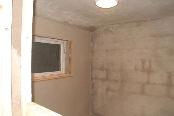 Finally, a Bathroom — photograph 4