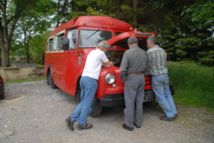 The bus in it's former glory, soon to back on the road carrying us into the unknown....